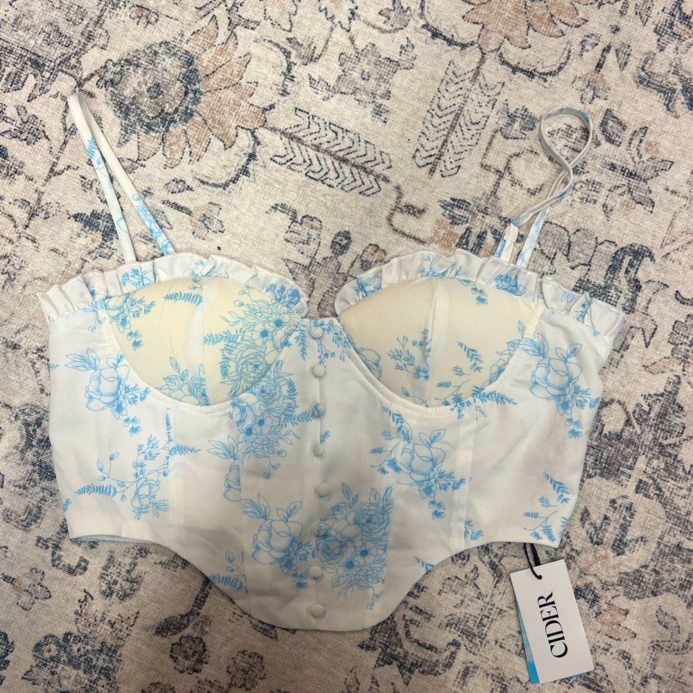 Floral Cider top